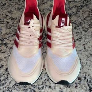 Men’s IU adidas ultra boost